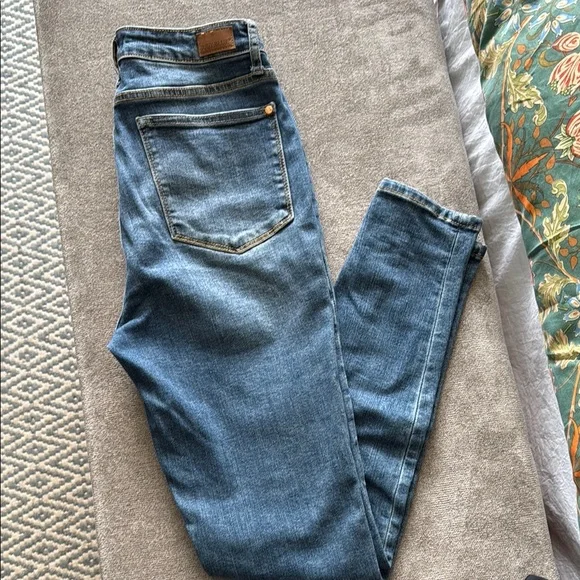 Judy Blue Women's Skinny Jeans in Deep Blue - Picture 1 of 4